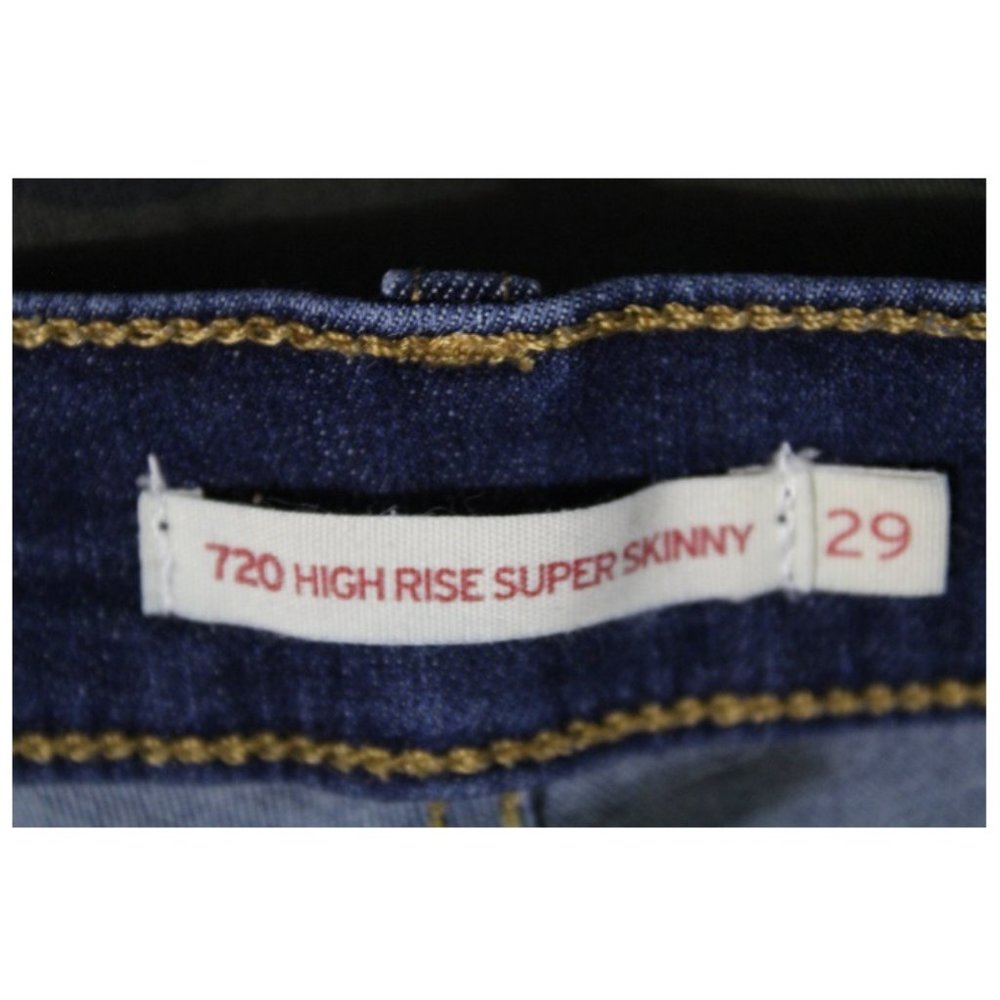 LEVI’S Skinny Jeans (1037) 🦋👖🐞 - Picture 6 of 7